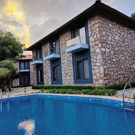 The Divine Hills Resort Nai Экстерьер фото